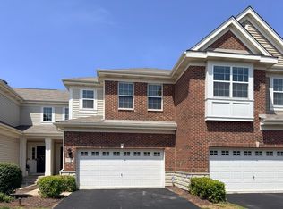 2715 Blakely Ln, Naperville, IL 60540