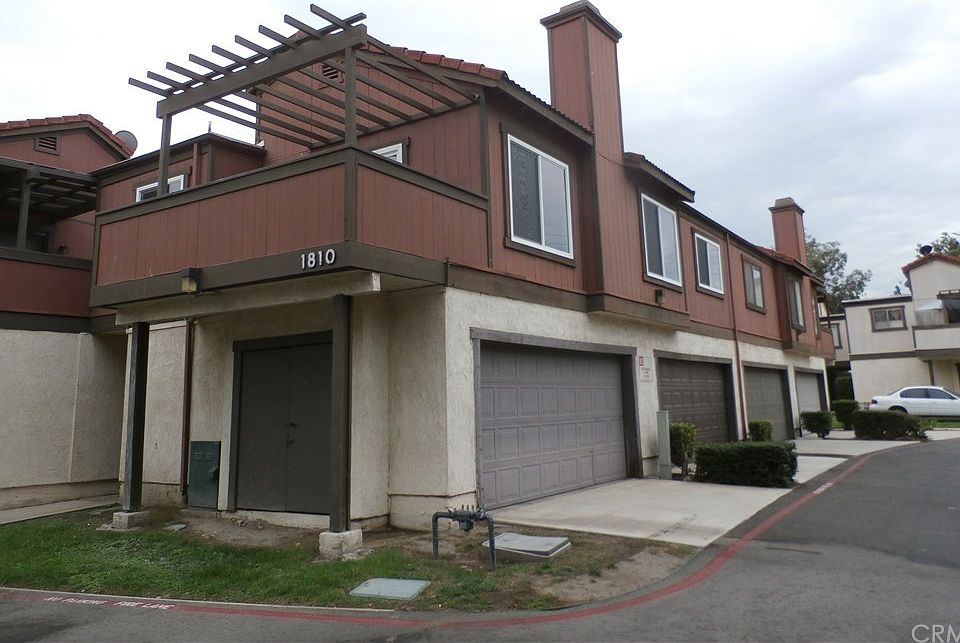 1st image of 1810 N Vineyard Ave APT F