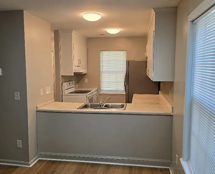 3965 Briarhill Dr — Photo 2