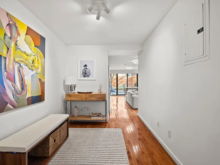 649 De Kalb Ave #1 — Photo 18
