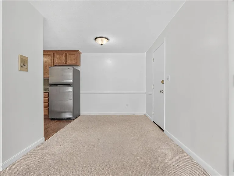 366 Elliot St #7 — Photo 7