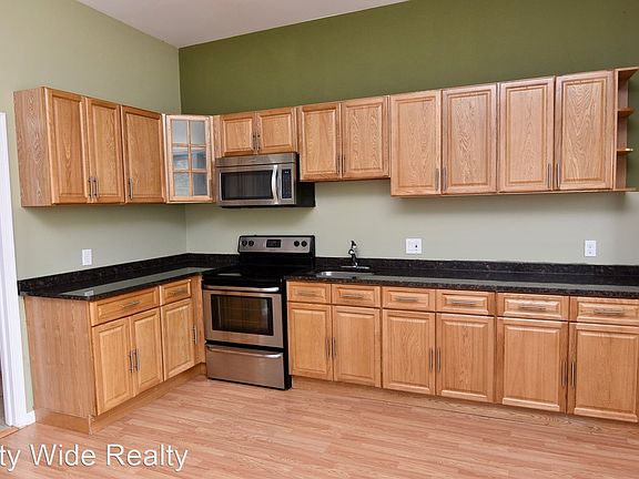 3rd image of 118 S 46th St #B