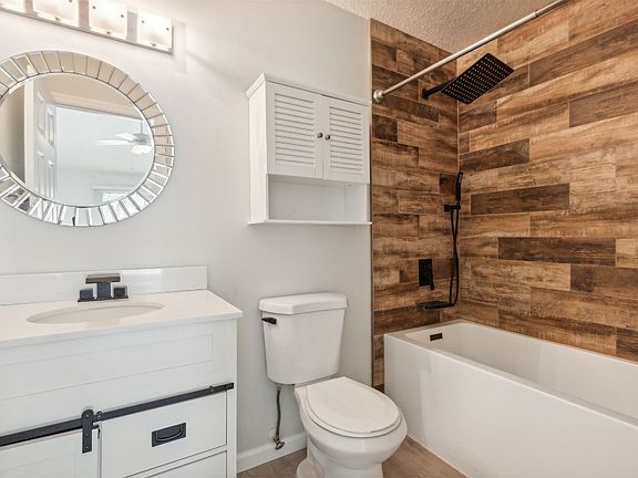 4th image of 4745 Westwind Ct #14