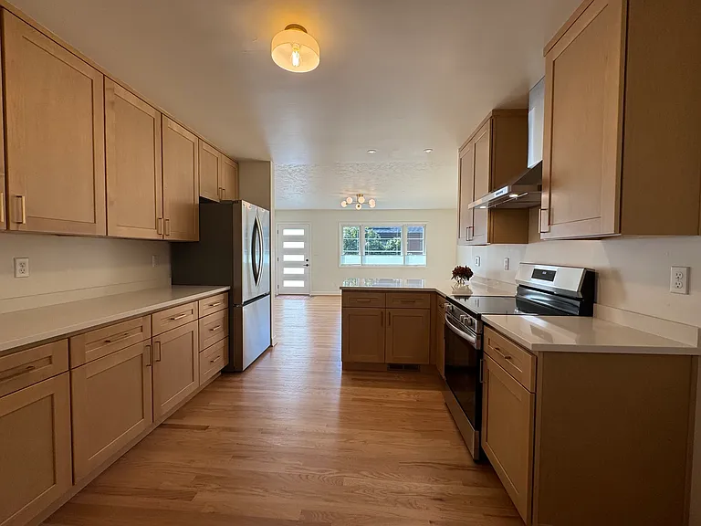807-817 SE 29th Ave — Photo 10