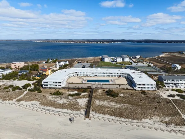 585 Dune Rd #27B, Westhampton Beach, NY 11978