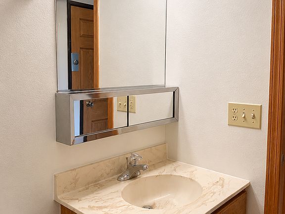 5th image of 4531 Mormon Coulee Rd