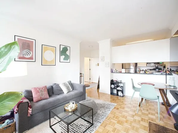 400 E 90th St APT 16B, New York, NY 10128