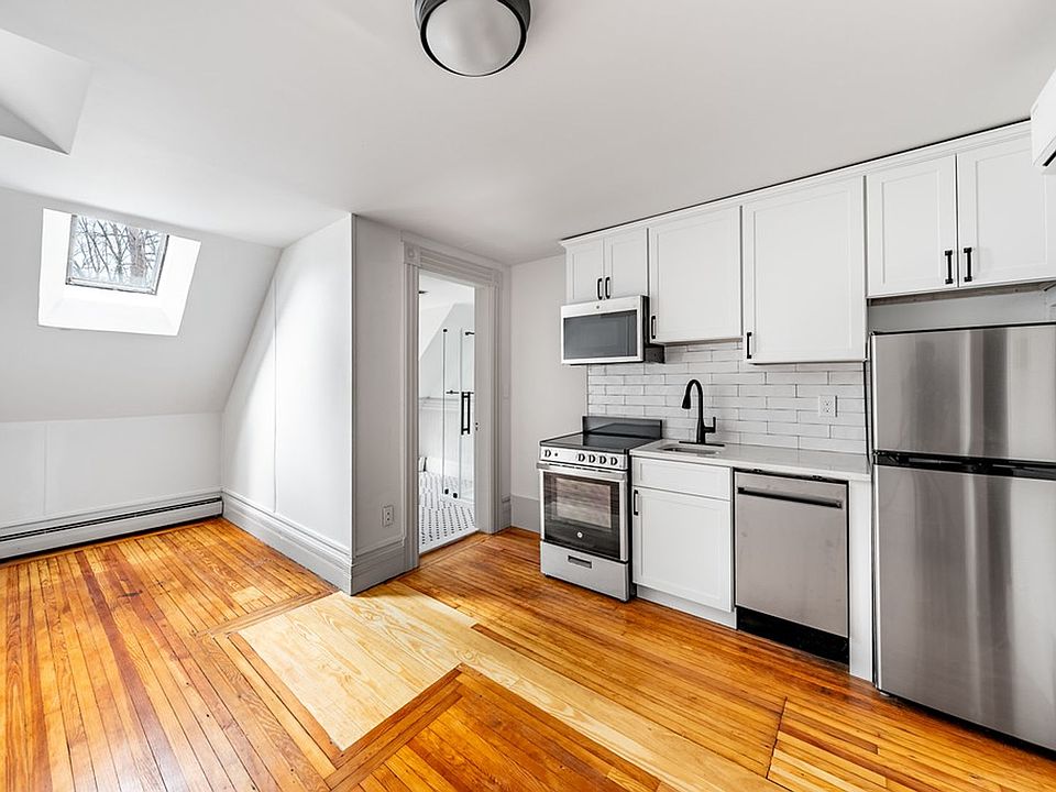 1st image of 245 Clinton St #2