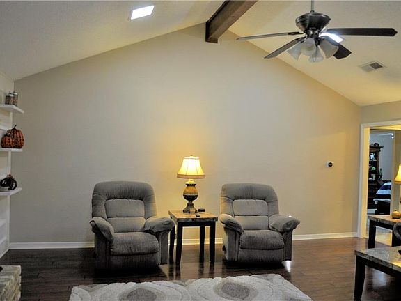 5th image of 7112 Churchill Cir
