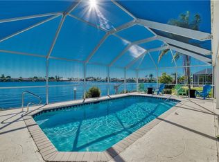 422 SW 49th Ln, Cape Coral, FL 33914