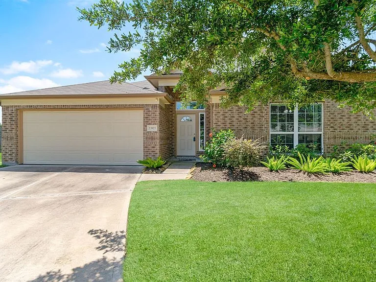 13903 Bellows Gate Ct — Photo 2
