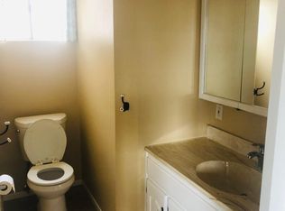 4881 W 133rd St, Hawthorne, CA 90250