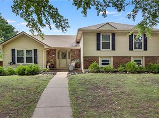 2117 NW 10th St, Blue Springs, MO 64015