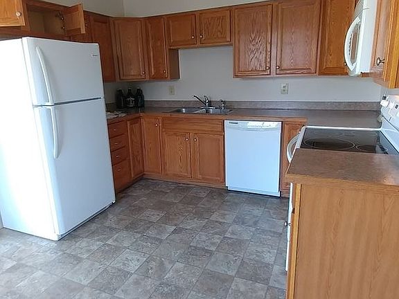 3rd image of 1715 S Dayton Pl