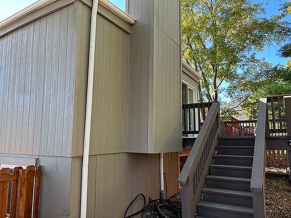 2nd image of 1655 Country Hill Ln