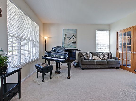 3rd image of 5495 Savoy Dr