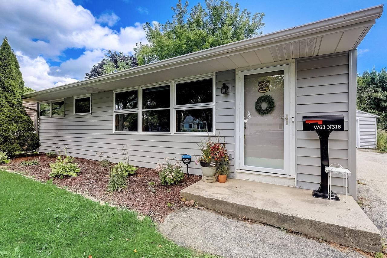 W63N316 Hillcrest AVENUE, Cedarburg, WI 53012 Zillow