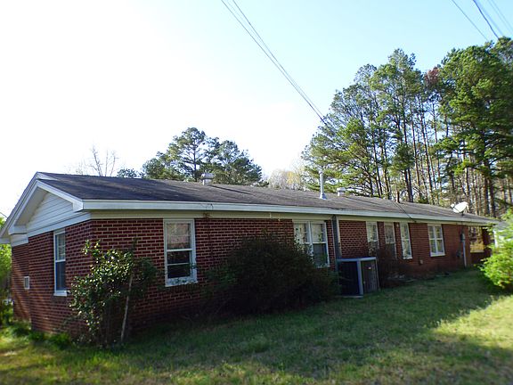 3rd image of 3316 E Chambers Dr
