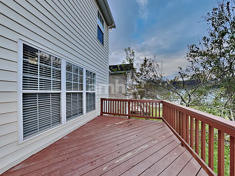 231 Mott Rd — Photo 23