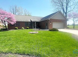 1360 Muirfield Pl, Fostoria, OH 44830