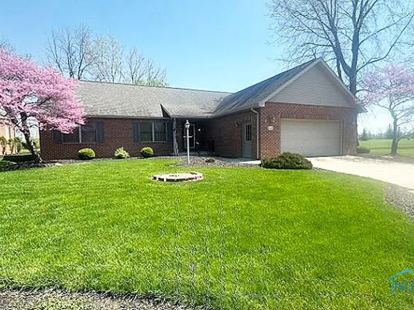 1360 Muirfield Pl, Fostoria, OH 44830
