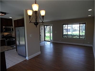 5th image of 4049 Bayside Dr