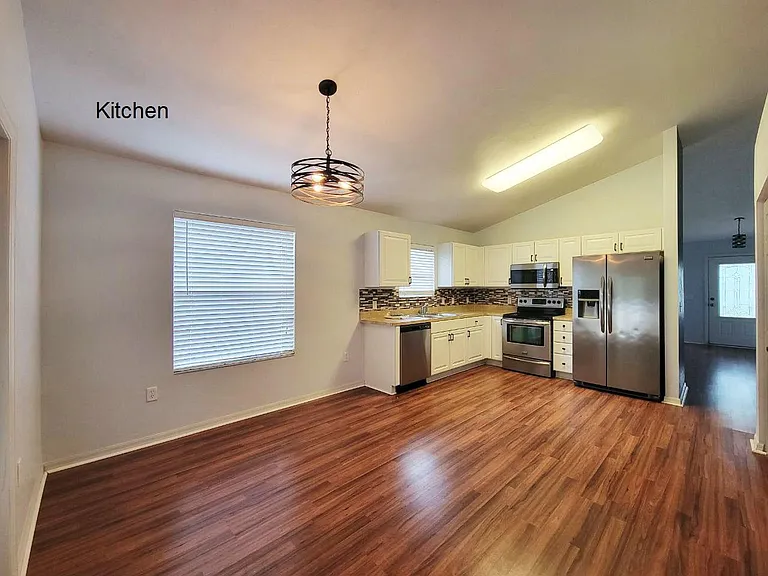 2216 NW 52nd Pl — Photo 6