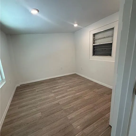 12154 Americus Ln — Photo 12