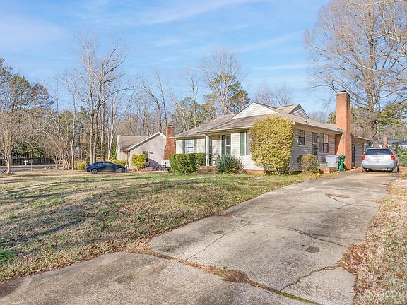 3rd image of 9301 Knotty Pine Cir