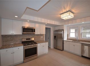 720 W Jackson Ave, Bridgeport, CT 06604