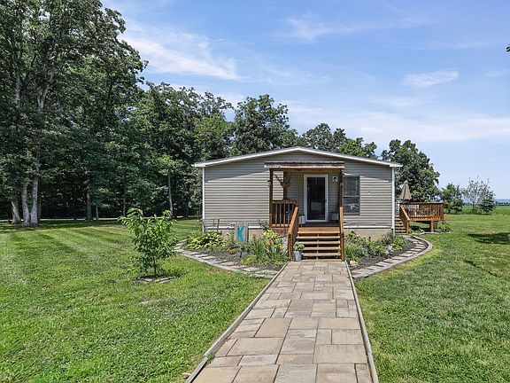5th image of 21824 Southwoods Ln