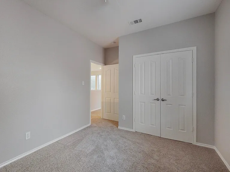 4134 Petersburg Dr — Photo 21