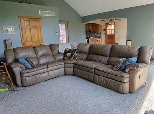 916 Milan Ave, Amherst, OH 44001