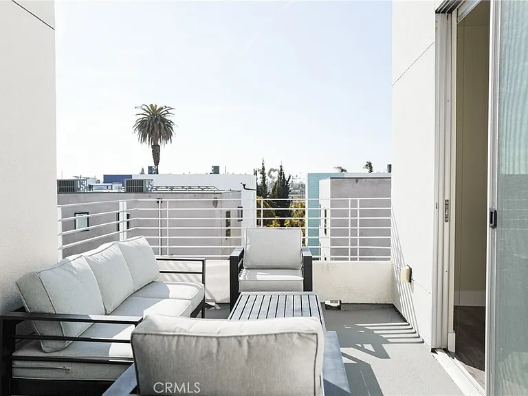 1101 S Harvard Blvd #506 — Photo 25