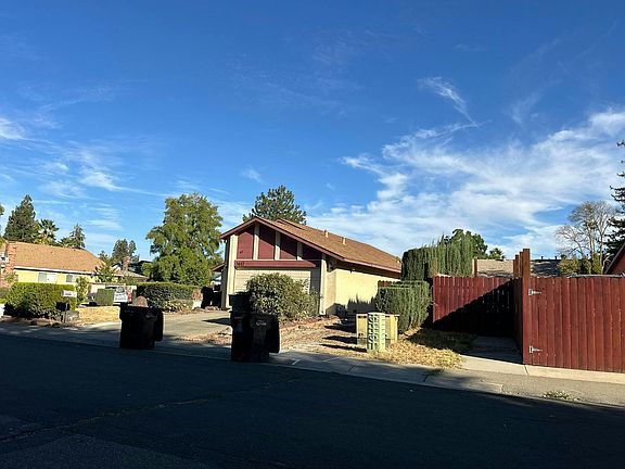 2nd image of 3617 Contempo Dr