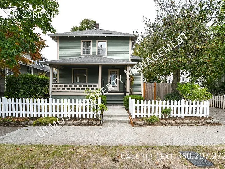 114 W 23rd St — Photo 15