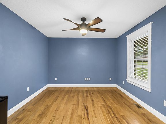 4th image of 1101 Highland Drive