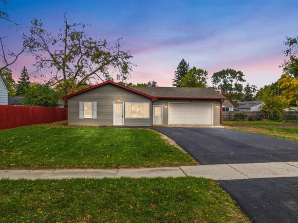 2163 Savoy Ave, Burton, MI 48529
