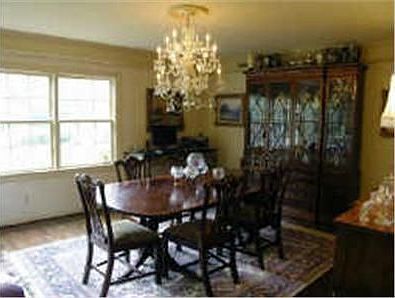 4th image of 4057 Grassmere Ln
