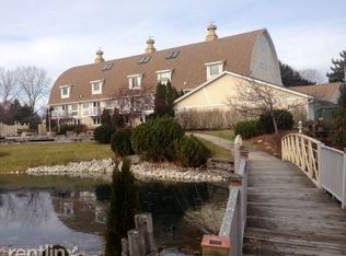 28641 Lake Dr UNIT 5, Waterford, WI 53185