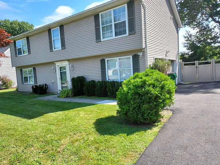 37 Hawk Ln — Photo 9