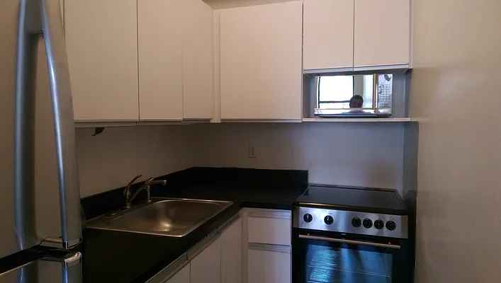 Rented by Manhattan Apartment Organization | media 12