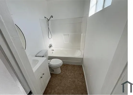 5315 Cahuenga Blvd #A — Photo 5