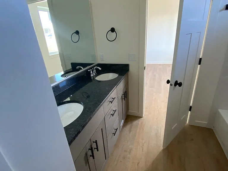 1760 L St — Photo 16