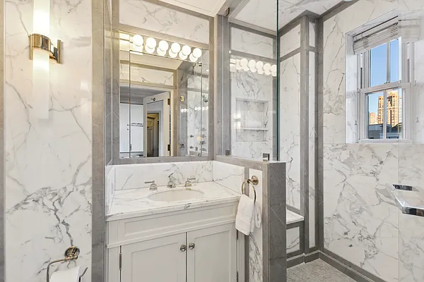 Sold by Corcoran | media 14