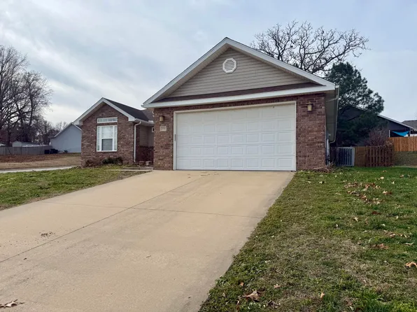 1701 Radcliff Drive, Neosho, MO 64850