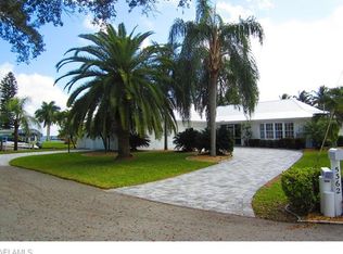 5362 Malibu Ct, Cape Coral, FL 33904
