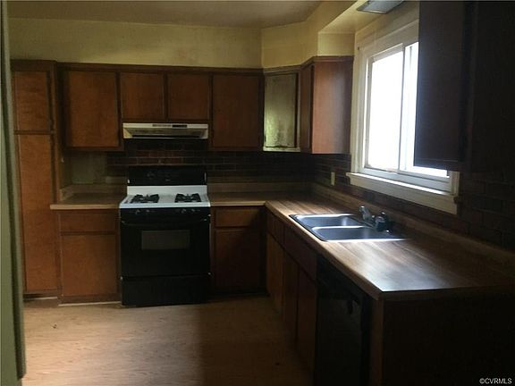 4th image of 3403 Ivor St