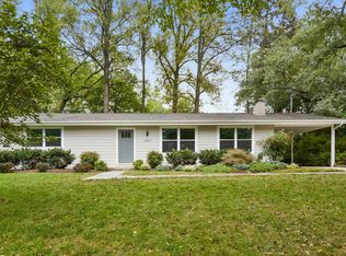4509 Oxford St, Garrett Park, MD 20896