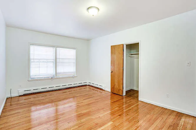 255 Merton Rd #203 — Photo 4